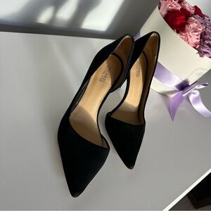 Michael Kors classic black heels size 6.5